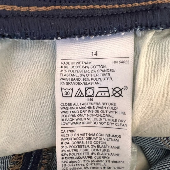 Maternity Jeans - Picture 3 of 4